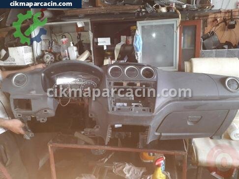 Ford Tourneo Connect Torpido çıkma parça