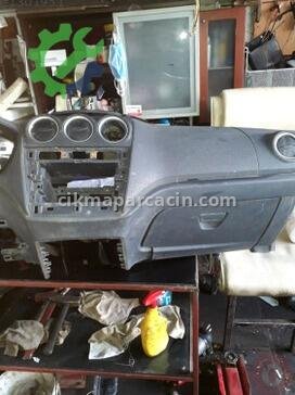 Ford Tourneo Connect Torpido çıkma parça