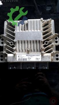 Ford Tourneo Connect Sağ Taşıyıcı çıkma parça