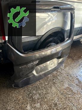 Ford Tourneo Courier Bagaj Kapağı çıkma parça