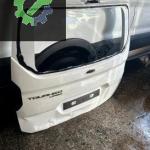 Ford corier bagaj kapağı