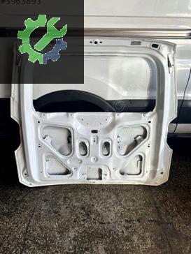 Ford Tourneo Courier Bagaj Kapağı çıkma parça