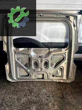 Ford Tourneo Courier Bagaj Kapağı çıkma parça