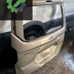 Ford corier bagaj kapağı