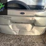 Ford corier bagaj kapağı