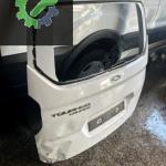 Ford corier bagaj kapağı