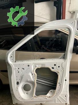 Ford Tourneo Courier Sağ Ön Kapı çıkma parça