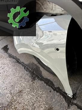 Ford Tourneo Courier Sol Ön Çamurluk çıkma parça