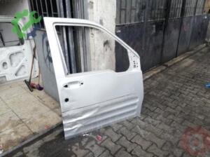 Ford cornet sağ ön kapı çıkma orjinal