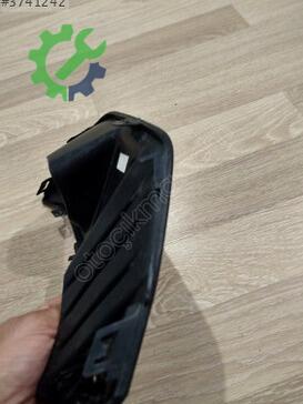 Ford Tourneo Courier Sis Farı Çerçevesi çıkma parça