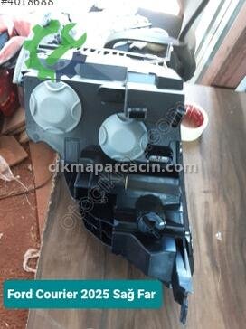 Ford Tourneo Courier Sağ Ön Far çıkma parça