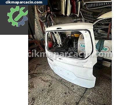 Ford Tourneo Courier Bagaj Kapağı çıkma parça