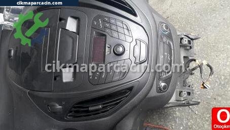 Ford Tourneo Courier Torpido çıkma parça