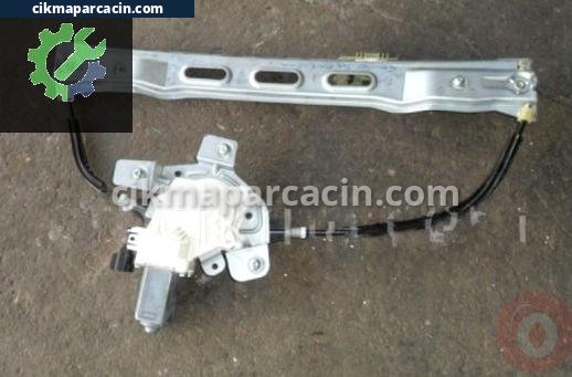 Ford Tourneo Courier Sağ Ön Cam Krikosu çıkma parça
