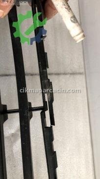 Ford Transit Courier Tampon Izgarası 17B968 çıkma parça