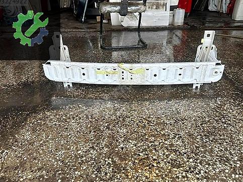 Ford Tourneo Courier Ön Tampon Demiri çıkma parça