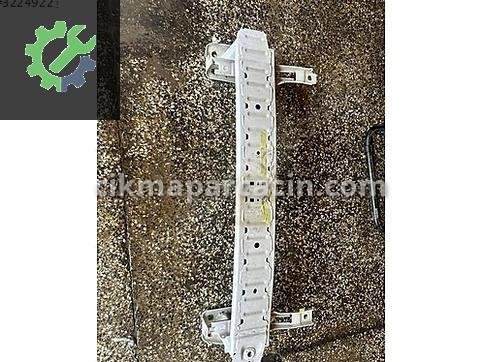 Ford Tourneo Courier Ön Tampon Demiri çıkma parça