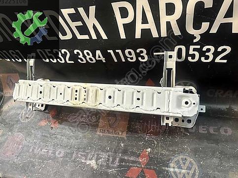 Ford Tourneo Courier Ön Tampon Demiri çıkma parça