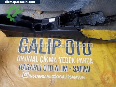 Ford Tourneo Courier Orta Konsol çıkma parça