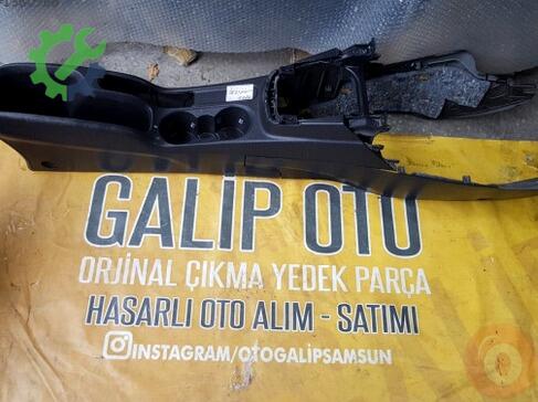 Ford Tourneo Courier Orta Konsol çıkma parça