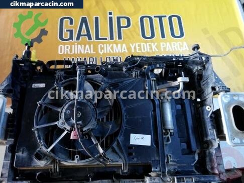 Ford Transit Courier Radyatör çıkma parça