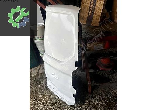 Ford Tourneo Courier Bagaj Kapağı çıkma parça