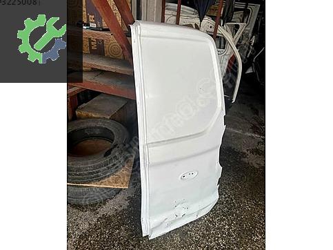 Ford Tourneo Courier Bagaj Kapağı çıkma parça