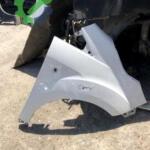 Ford Courier Sağ Ön Çamurluk Beyaz Hatasız Orjinal Çıkma