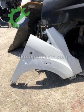 Ford Tourneo Courier Sağ Ön Çamurluk çıkma parça