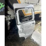 FORD COURİER SAĞ SÜRGÜLÜ KAPI ÇIKMA ORJİNAL