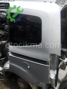 Ford Courier sol arka çamurluk hatasız orjinal çıkma
