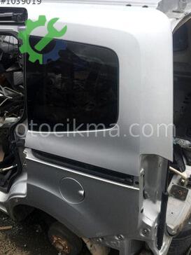 Ford Tourneo Courier Sol Arka Çamurluk çıkma parça