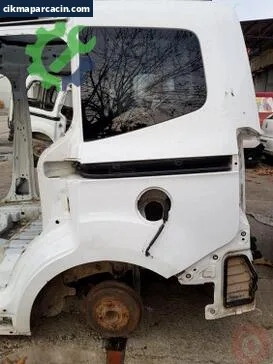 Ford Transit Courier Sol Arka Çamurluk çıkma parça