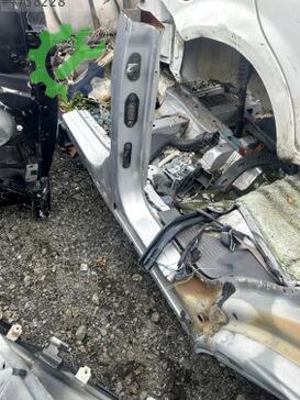 Ford Tourneo Courier Sol Marşpiyel Sacı çıkma parça