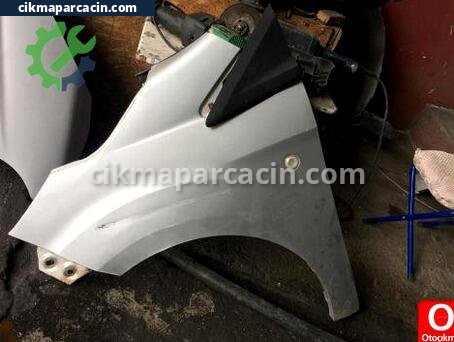 Ford Tourneo Courier Sol Ön Çamurluk çıkma parça