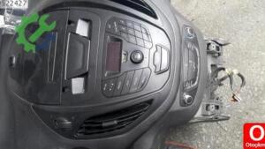 ford courier teyp curye teyp çerçevesi çıkma orjinal