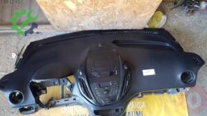 Ford Courier Torpido Göğüs Hatasız Orjinal Çıkma