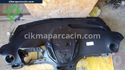 Ford Tourneo Courier Torpido çıkma parça