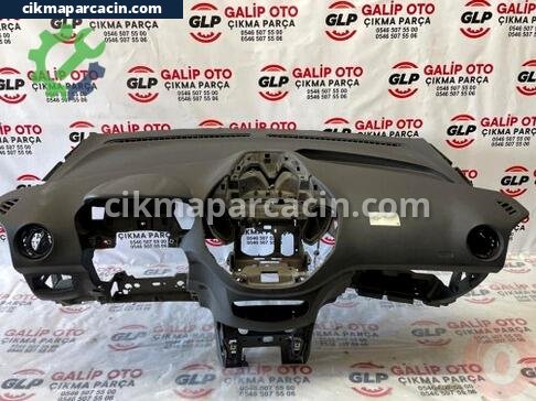 Ford Tourneo Courier Torpido çıkma parça