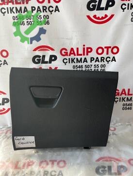 Ford Tourneo Courier Torpido Kapağı çıkma parça