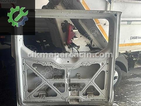 Ford Transit Custom Bagaj Kapağı çıkma parça