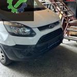 Ford custom ön tampon dolu