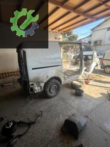 Ford custom sağ arka çamurluk