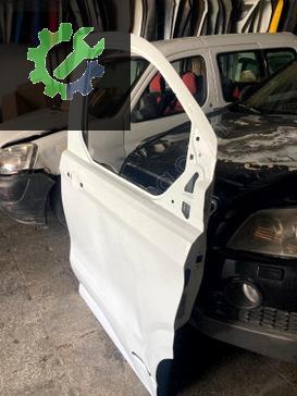 Ford Transit Custom Sağ Ön Kapı çıkma parça