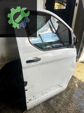 Ford Ranger Sağ Ön Kapı çıkma parça