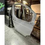 FORD CUSTOM SAĞ ÖN KAPI ÇIKMA ORİJİNAL