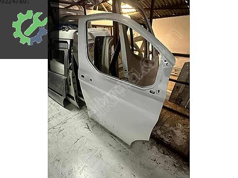 Ford Transit Custom Sağ Ön Kapı çıkma parça