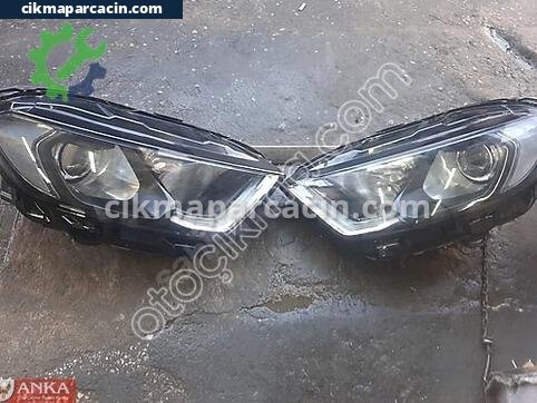 Ford Ecosport Sağ Ön Far çıkma parça