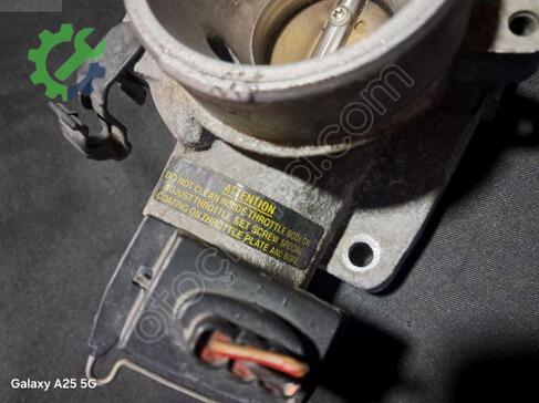 Ford Escort Gaz Kelebeği çıkma parça