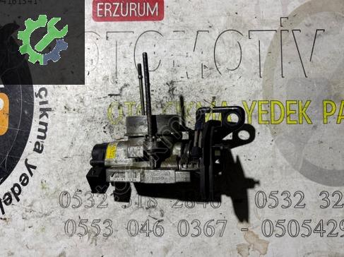 Ford Escort Gaz Kelebeği çıkma parça